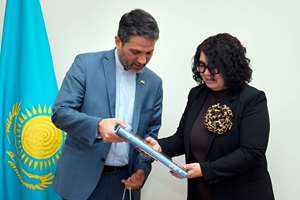 گوشه ایران در کتابخانه ملی قزاقستان گنج نهان کشور است